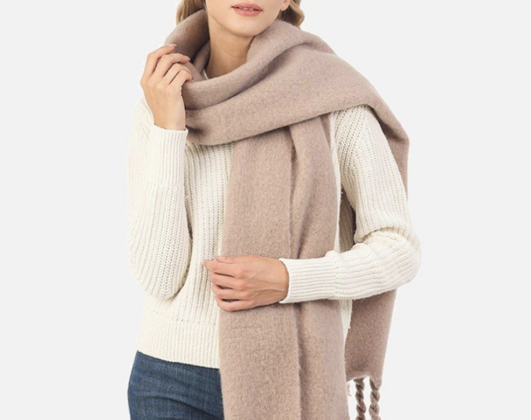 Read more about the article You Can Be Comfy AND Stylish This Winter